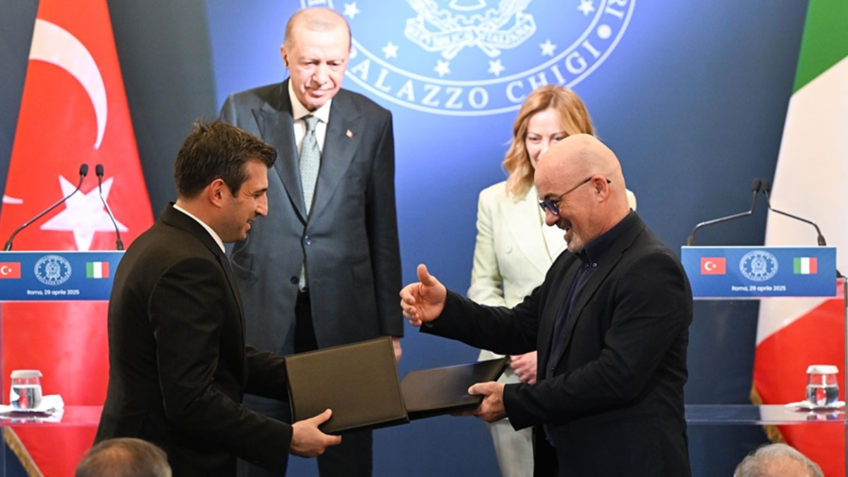 Baykar ve Leonardo anlaşması Türkiye-İtalya 4. Hükümetlerarası Zirvesi'nde karşılıklı teslim edildi