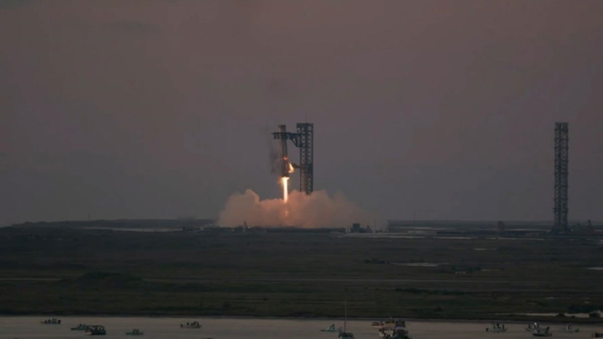 SpaceX'in Starship roketi, 10'uncu test uçuşunu başarıyla tamamladı