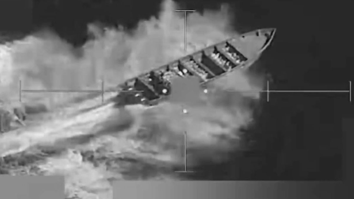 ABD, Doğu Pasifik'te uyuşturucu yüklü olduğu öne sürülen teknenin vurulduğunu açıkladı