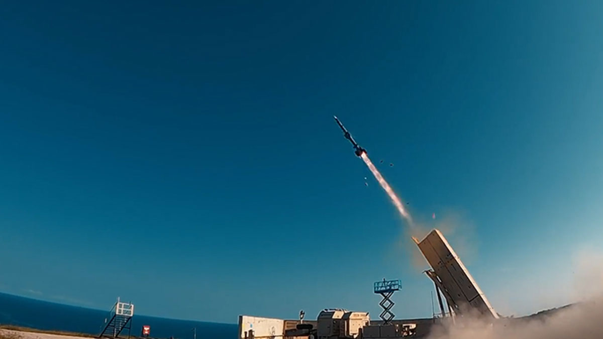 SİPER 1 Füzesi otonom batarya atışında hedefi tam isabetle vurdu