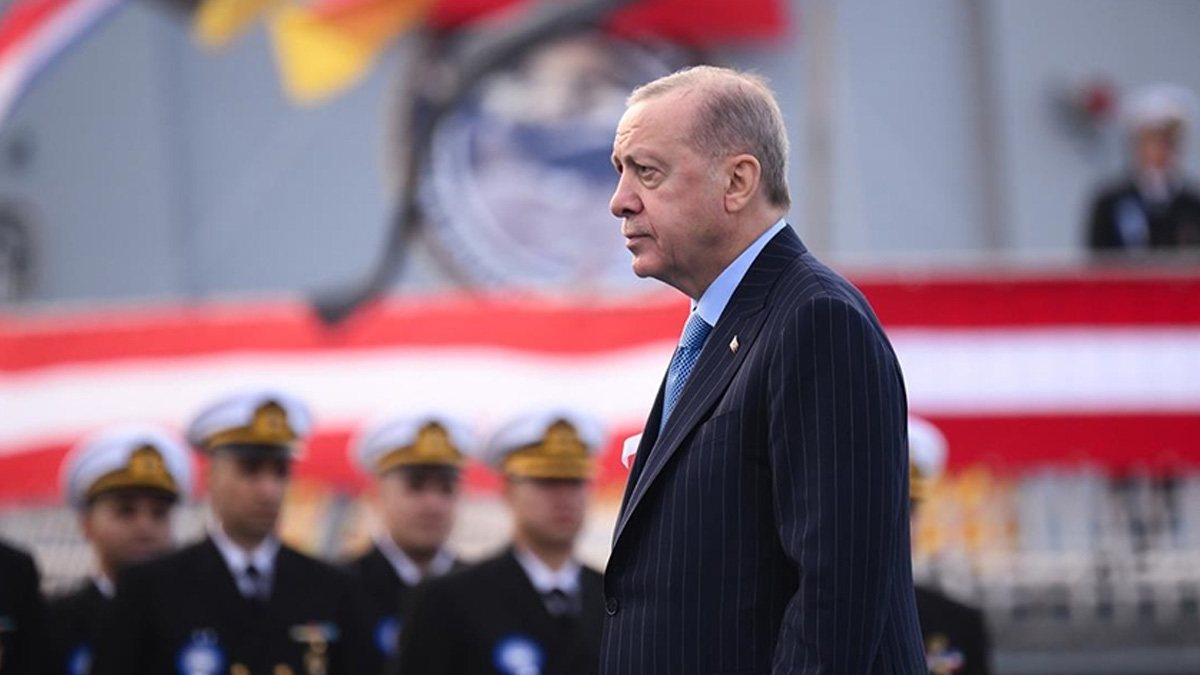 Cumhurbaşkanı Erdoğan: 300 metre uzunluğundaki uçak gemimizin inşa süreçlerini başlattık